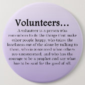 ボランティアが勇気を出して他救済の人に歯垢を付ける 缶バッジ (正面)