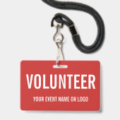 ボランティシンプルア赤白ロ企業のゴイベント バッジ (正面（ネックストラップ付）)