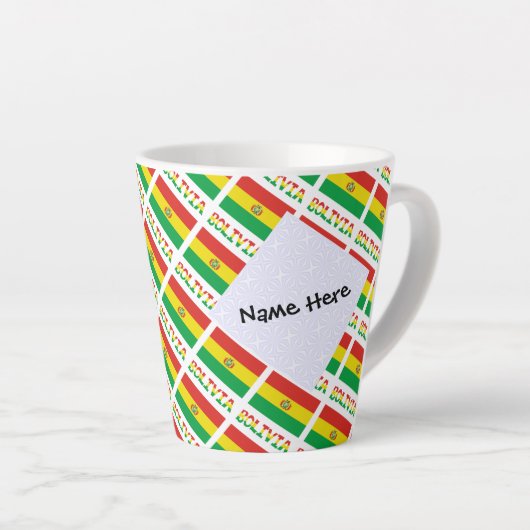 ボリビアとボリビア国旗のタイル張りパーソナライズされた カフェラテマグ (右アングル)