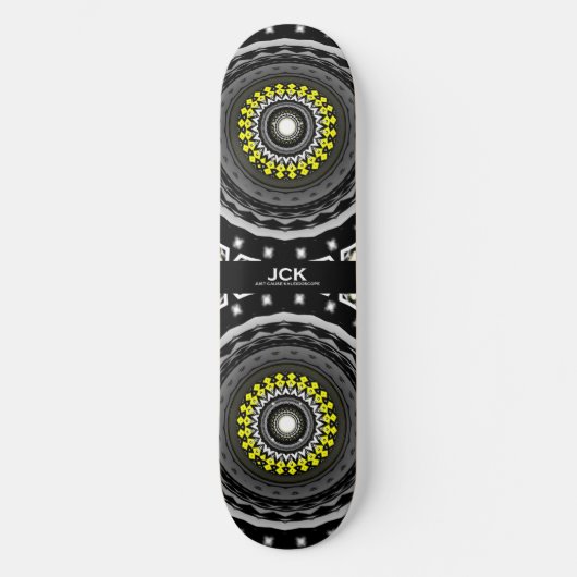 ボリューム1のカレイドスコープアート9 スケートボード (正面)