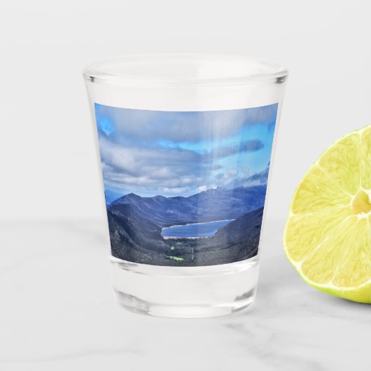 ボルカルックアウトのベルフィールド湖 ショットグラス (正面)