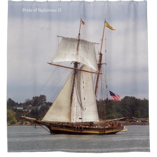 ボルチモアIIシャワーカーテンプライド シャワーカーテン (正面)