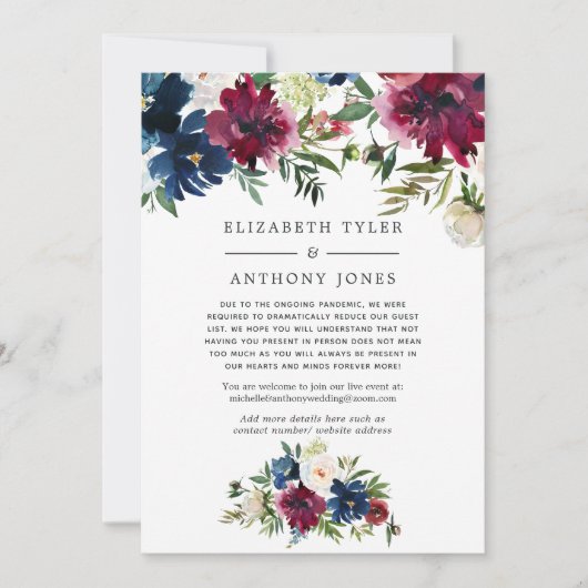 ボルドーとネイビーの花束 縮小された結婚式のゲストリストのお知らせ 案内状 (正面)