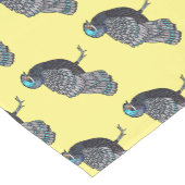 ボルネアンクジャク – キジ鳥の漫画イラストレーション ショートテーブルランナー (コーナー)