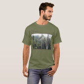 ボルネオ熱帯雨林ジャングルキャノピーツリートップランドスケープ Tシャツ (正面フル)