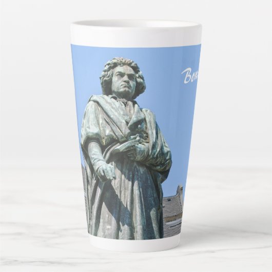 ボンのルートヴィヒ・ヴァン・ベートーベンの記念碑 カフェラテマグ (正面)