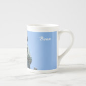 ボンのルートヴィヒ・ヴァン・ベートーベンの記念碑 ボーンチャイナマグカップ (右)