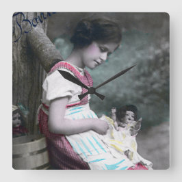 ボンアンネヴィンテージガールウィズドルル スクエア壁時計