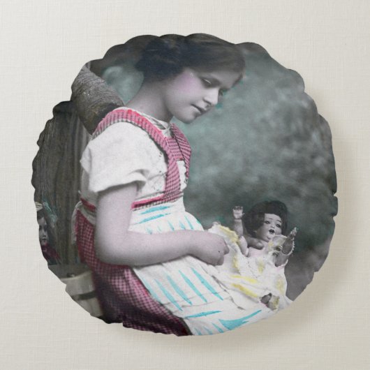 ボンアンネヴィンテージガールウィズドルル ラウンドクッション (正面)