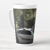 ボンネットの警官 カフェラテマグ (左アングル)