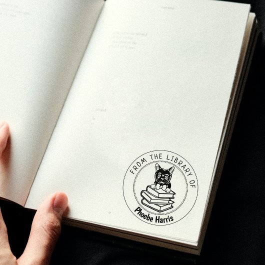 ボンベイ・キャット、図書館の本 ラバースタンプ