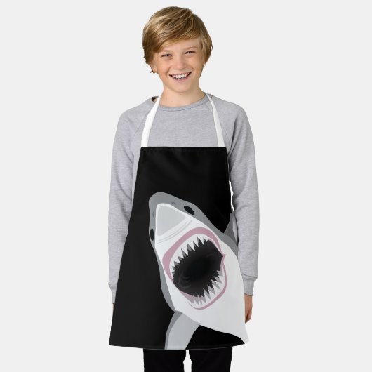ボーイおもしろいシェフ素晴らしホワイトシャーク攻撃 エプロン (着用した状態)