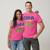 ボーイサウルスレックス誕生日PaのOpa Tシャツ (ユニセックス)