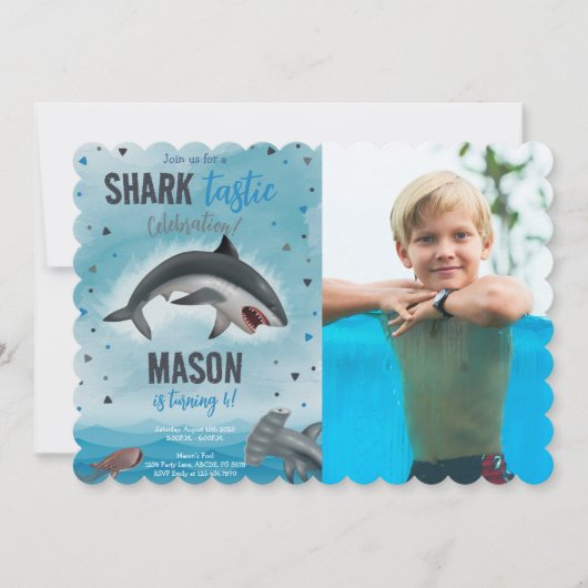 ボーイシャーク誕生日シャークタスティックお祝い写真 招待状 (正面)