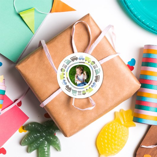 ボーイズおもちゃパステルおもしろい輸送キッド誕生日写真 ラウンドシール