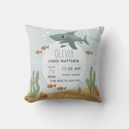 ボーイズかわいいブルーシャーク記念誕生統計 クッション (正面)