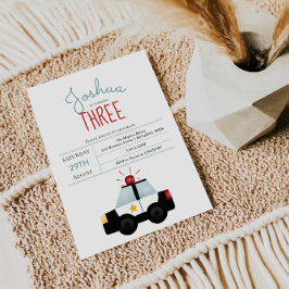 ボーイズかわいい青い警察の車の幼児誕生日 招待状