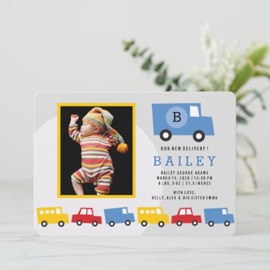ボーイズカラフルトイズ輸送男の赤ちゃん写真誕生 案内状 (スタンド正面)