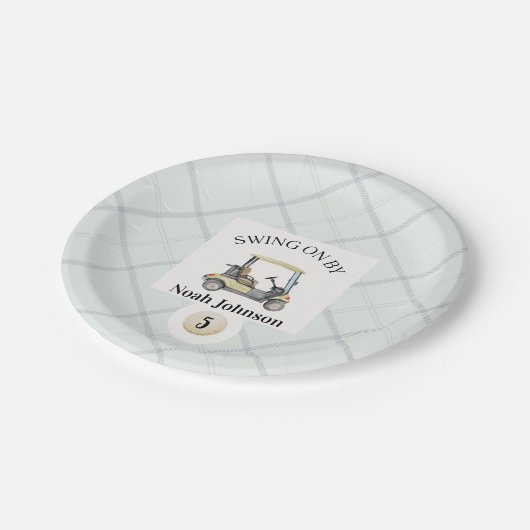 ボーイズフィフス誕生日パー・ティー・ゴルフでスイングオン ペーパープレート (アングル)