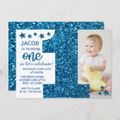 ボーイズブルーグリッターフォトファースト誕生日 招待状 (正面/裏面)
