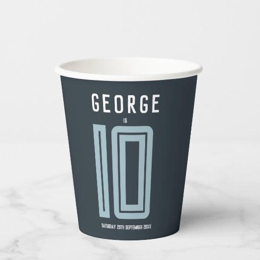 ボーイズモダンブルースポーツ子供の誕生日 紙コップ (正面)