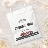 ボーイズヴィンテージレッドレースカー誕生日パーティー フェイバーバッグ (クリップ留めされた状態)