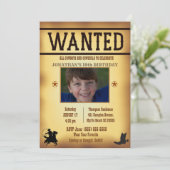 ボーイズ写真素朴ブラウン指名手配誕生日 招待状 (スタンド正面)