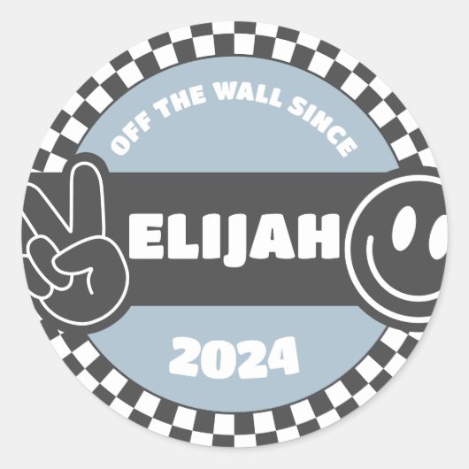 ボーイズ市松模様にススケートボードグルービーヒッピー誕生日 ラウンドシール (正面)