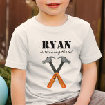 ボーイズ建築ビルダー誕生日ボーイ Tシャツ<br><div class="desc">何か作ろうおもしろい!このデザインはユニーク、小さな便利屋のための水色建築ツール/ハンマーを備えている。</div>