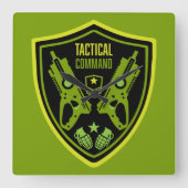 ボーイズ玩具ダーツガンバトル スクエア壁時計 (正面)