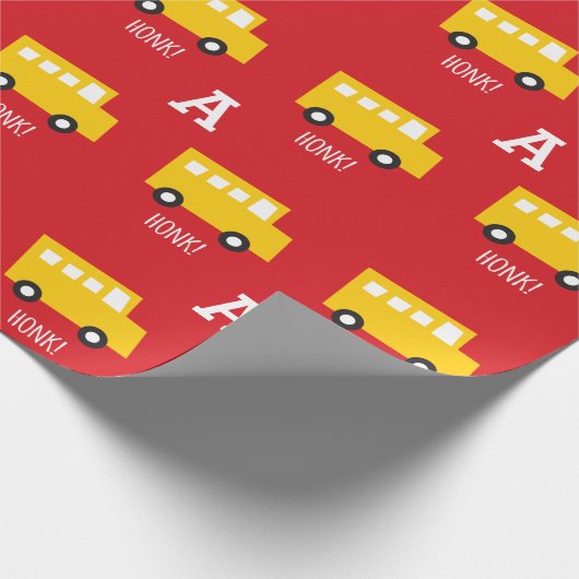 ボーイズ玩具輸送イエローバスモノグラム誕生日 ラッピングペーパー (角)