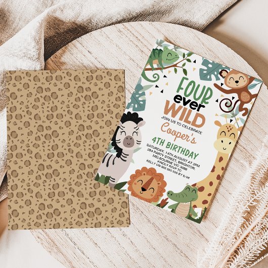 ボーイズ・ブラウン・グリーン4年の野生の4歳の誕生日 招待状