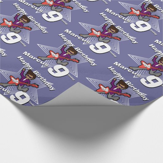 ボーイズ・ブルーあなたの名前を追加9th誕生日ロックスターラップ ラッピングペーパー (角)