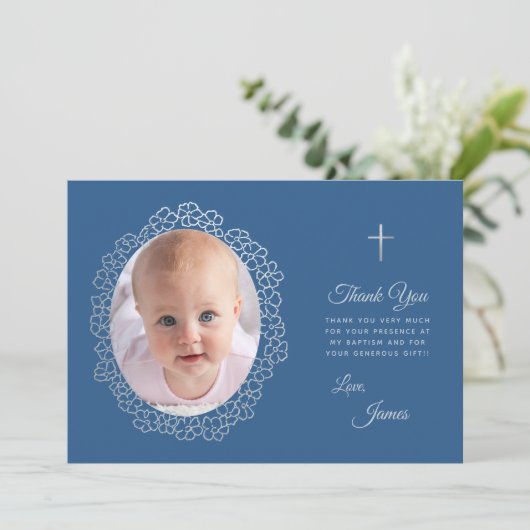 ボーイバプティスフォトクラシックリースブルーグレーフローラ サンキューカード (スタンド正面)