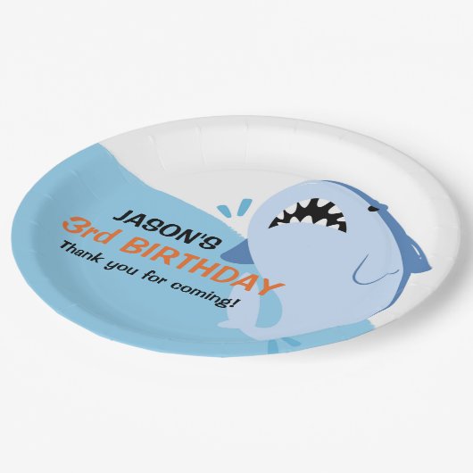 ボーイパーソナライズされたシャーク誕生日パーティー ペーパープレート (アングル)