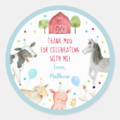 ボーイファームアニマル納屋周囲の庭誕生日 ラウンドシール (正面)