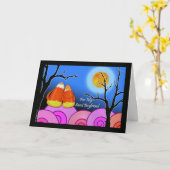 ボーイフレンドのためのハロウィンカード、キャンディコーンカップル カード (黄色い花)