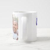 ボーイフレンドの写真（青い文字） ジャンボコーヒーマグカップ (裏面)