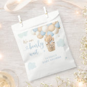 ボーイブルーテディベア熱気球ベビーシャワー フェイバーバッグ (クリップ留めされた状態)