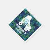 ボーイローラスケートで滑る誕生日レッツ スタンダードカクテルナプキン (角)