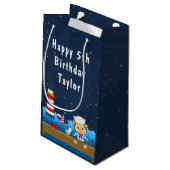 ボーイ航海のモンキーレッド&ネイビーハッピーバースデー スモールペーパーバッグ (裏面アングル)