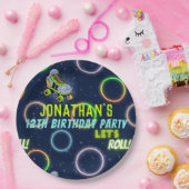 ボーズグリーンブルーネオンライトローラースケートで滑る ペーパープレート (パーティー)