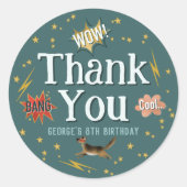 ボーズスーパーヒーロー子供の誕生日の好意 ラウンドシール (正面)