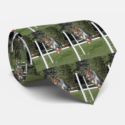 ボーダーコリーの敏捷犬はタイを跳びます ネクタイ (ロール)