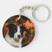 ボーダーコリーの秋のHeadshot キーホルダー (裏面)