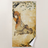 ボーダーv1を持つオレンジ人魚 ビーチタオル (正面)