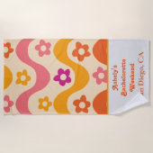 ボーッ婚約したドとレトロ70年代のバチェロレッテ週末 ビーチタオル (正面)