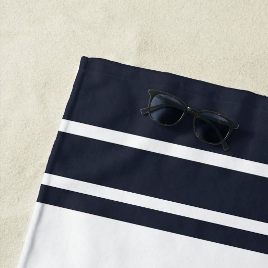 ボートいかりネイビーブルーボートカスタム ビーチタオル (インサイチュ)