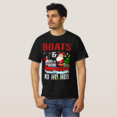ボートとホホホスクリスマスサンタユーモア Tシャツ (正面フル)