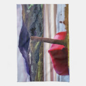 ボートと山の風景 キッチンタオル (縦)